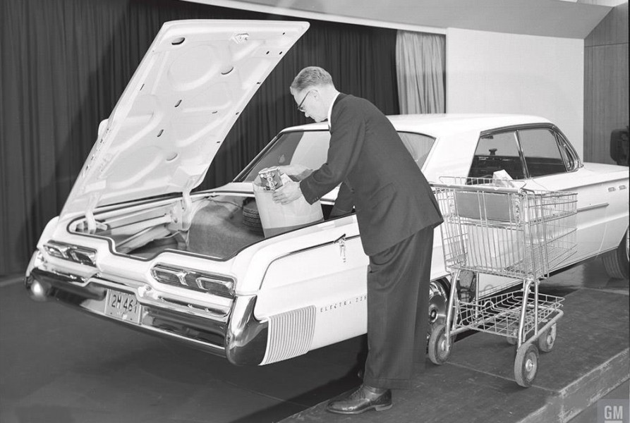 Med luckan på sned 1962