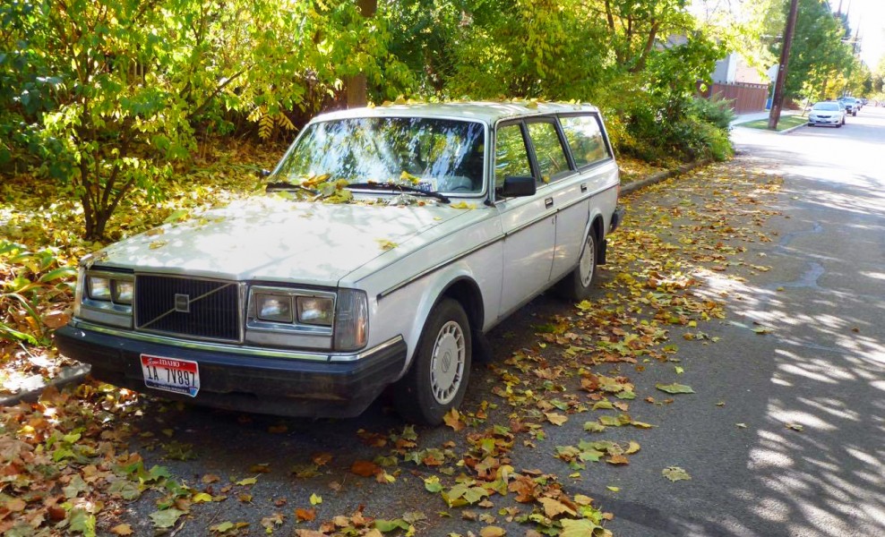 Uppdrag: global spaning efter Volvo 240