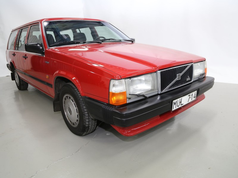 Volvo 745 som gått 5 800 mil – på auktion!
