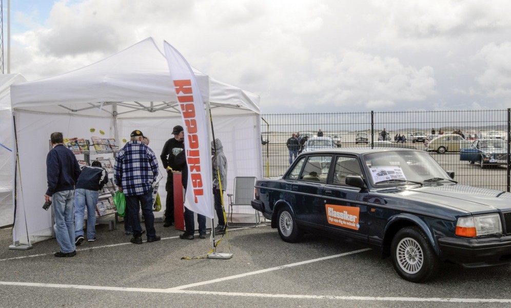 Klassikers Fredrik Nyblad är på plats med sin Volvo 240 som nyligen fått luftkonditionering och han berättar gärna mer om hur det gick till.