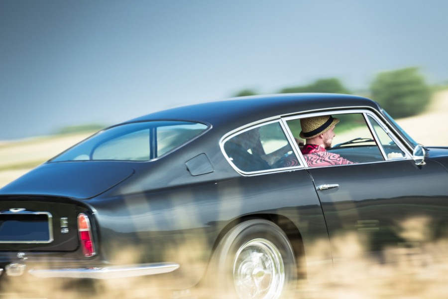 På drift i Aston Martin!