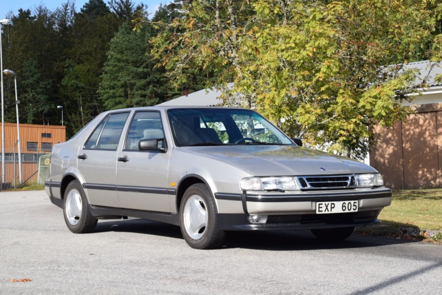 Rena vinstlotten? "Okörd" Saab 9000 gick högt!