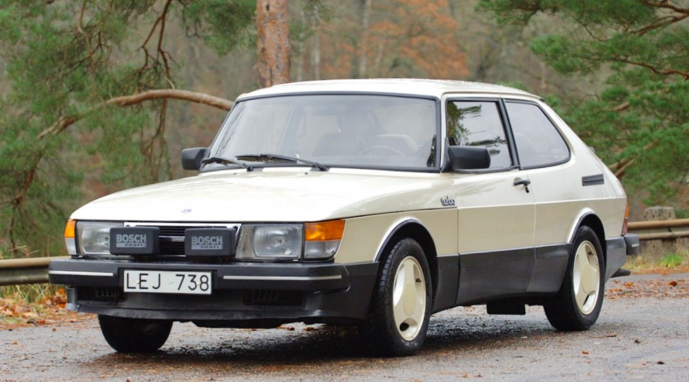 Saab 900 Aero med unik historia på auktion!