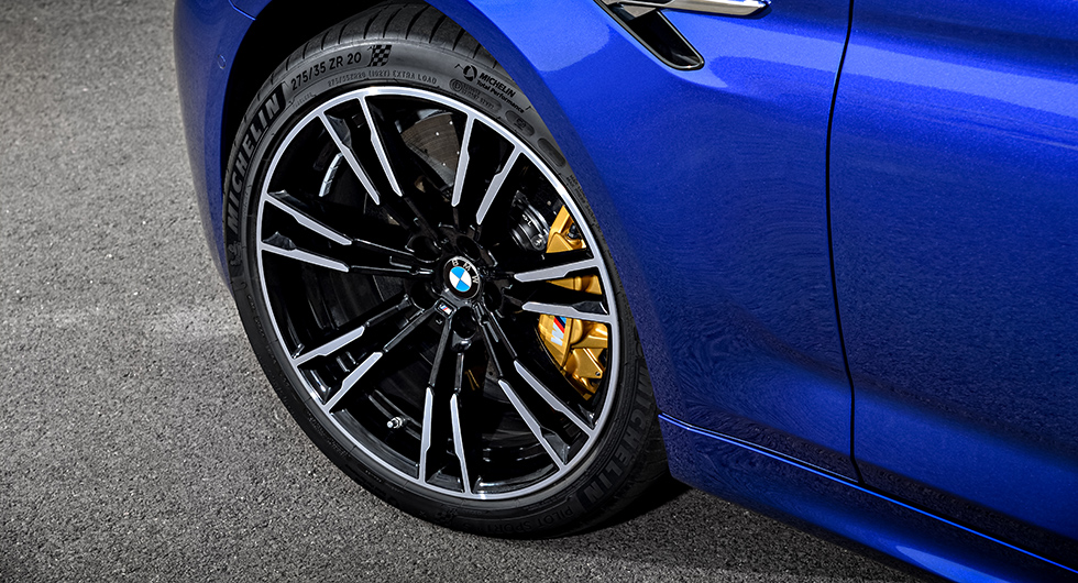 Här är den bayerska besten BMW M5