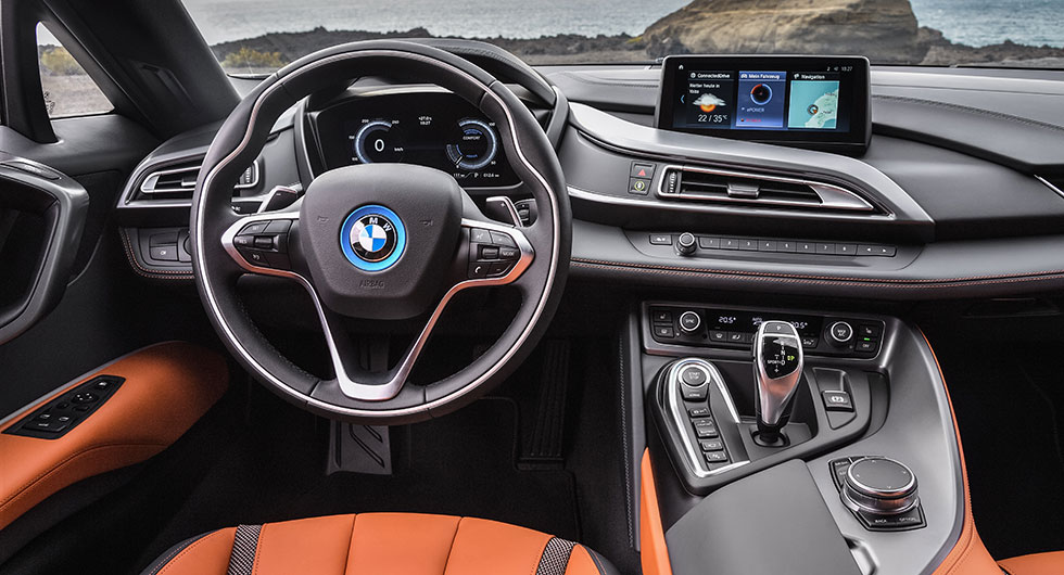 Här är BMW i8 Roadster