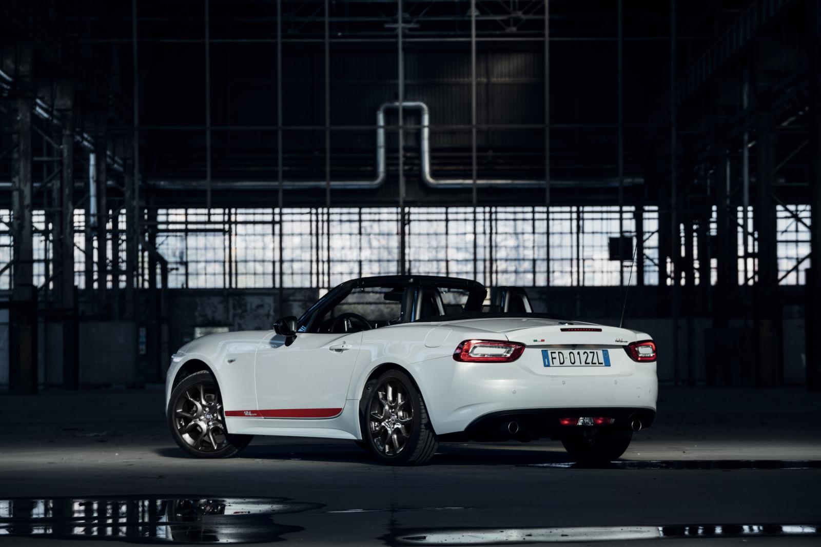 Fiat 124 Spider med extra S