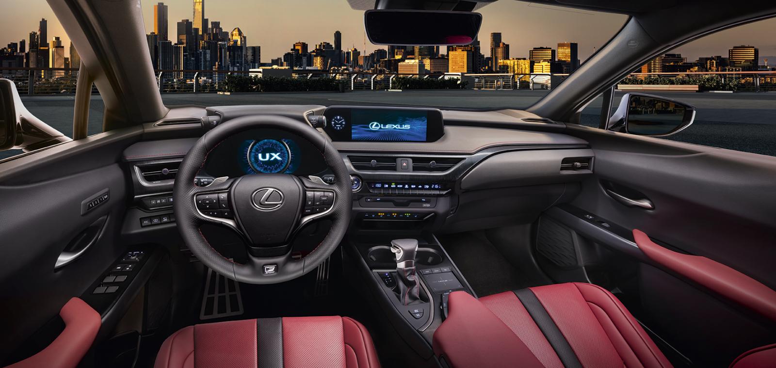 Lexus visar nya crossovern UX