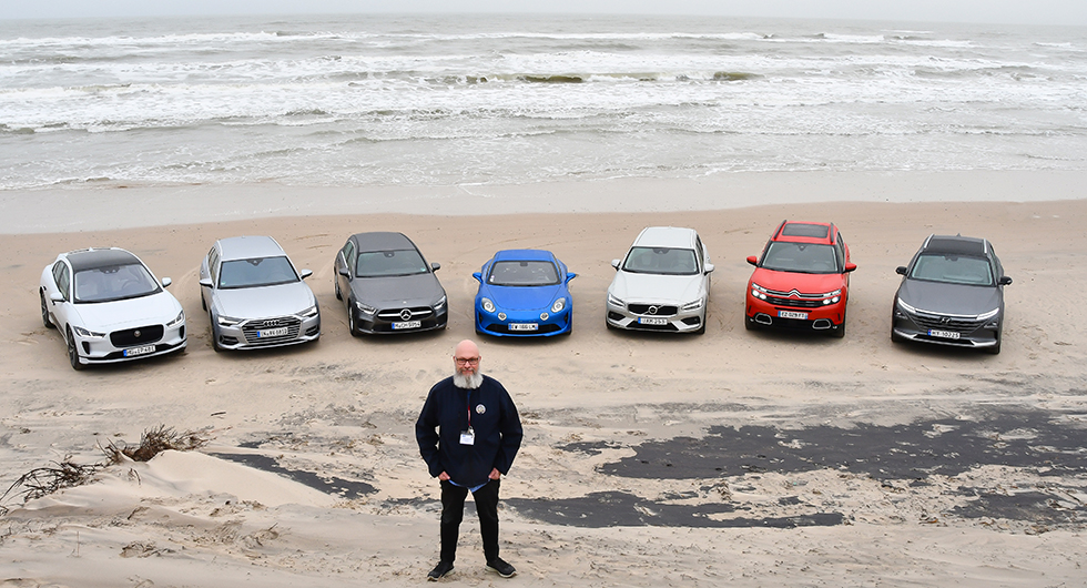 Vi Bilägares redaktionschef Tommy Wahlström, tillika jurymedlem i Årets Bil, hade Jaguar I-Pace, Audi A6, Mercedes A-klass, Alpine A110, Volvo V60, Citroën C5 Aircross och Hyundai Nexo som sina favoriter till vinsten. Av dessa är nu Audi A6, Volvo V60 och Hyundai Nexo bortsållade.