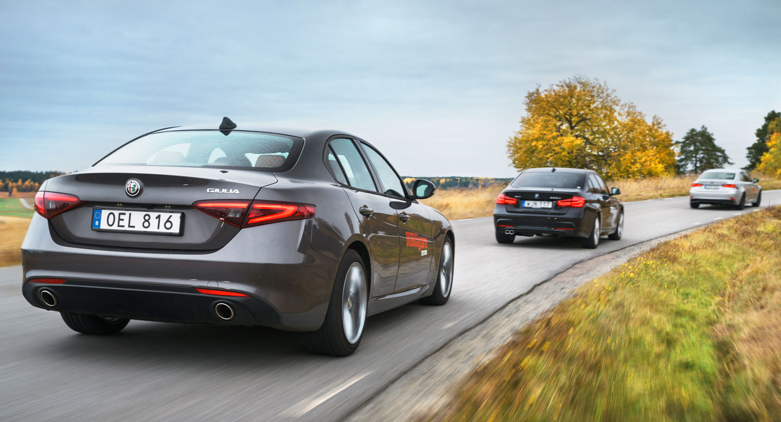Att BMW:s 3-serie är den här klassens riktkarl syns inte minst på konkurrenternas formgivning.