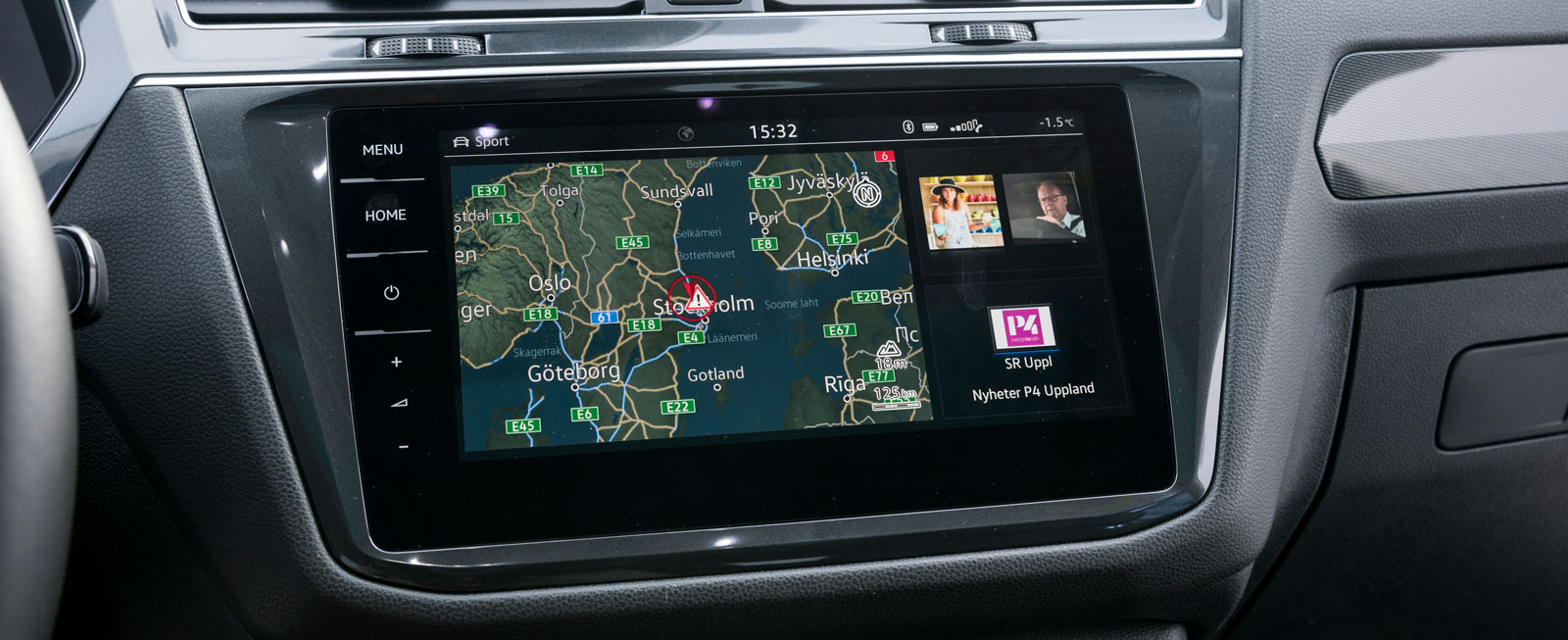 Allspace har nyare menyprylar än vanliga Tiguan. Testbilen med dyra DiscoverPro har enbart pekfunktion, inget vred, samt geststyrning – vifta med handen för att höja volymen.