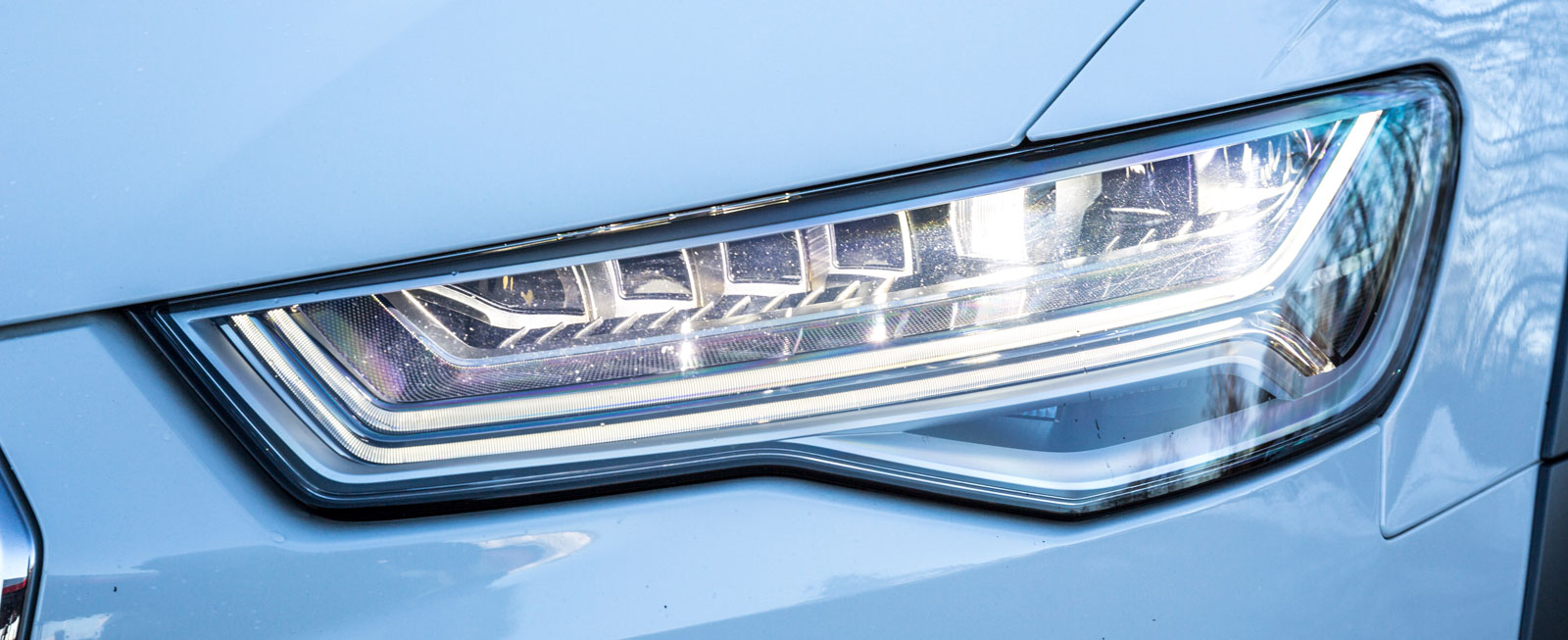 Testbilen var extrautrustad med LED Matrix. Det ger ett effektivt ljus som anpassar sig efter körförhållanden.