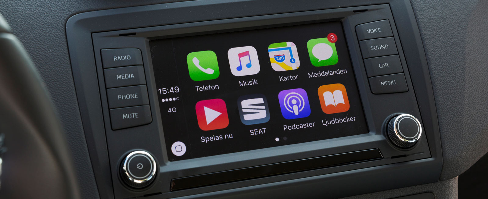 Med ansiktslyftningen fick gamla Ibiza moderna funktioner som Apple CarPlay/Android Auto. Det går att köpa löst, eller följer med Connect-paketet.