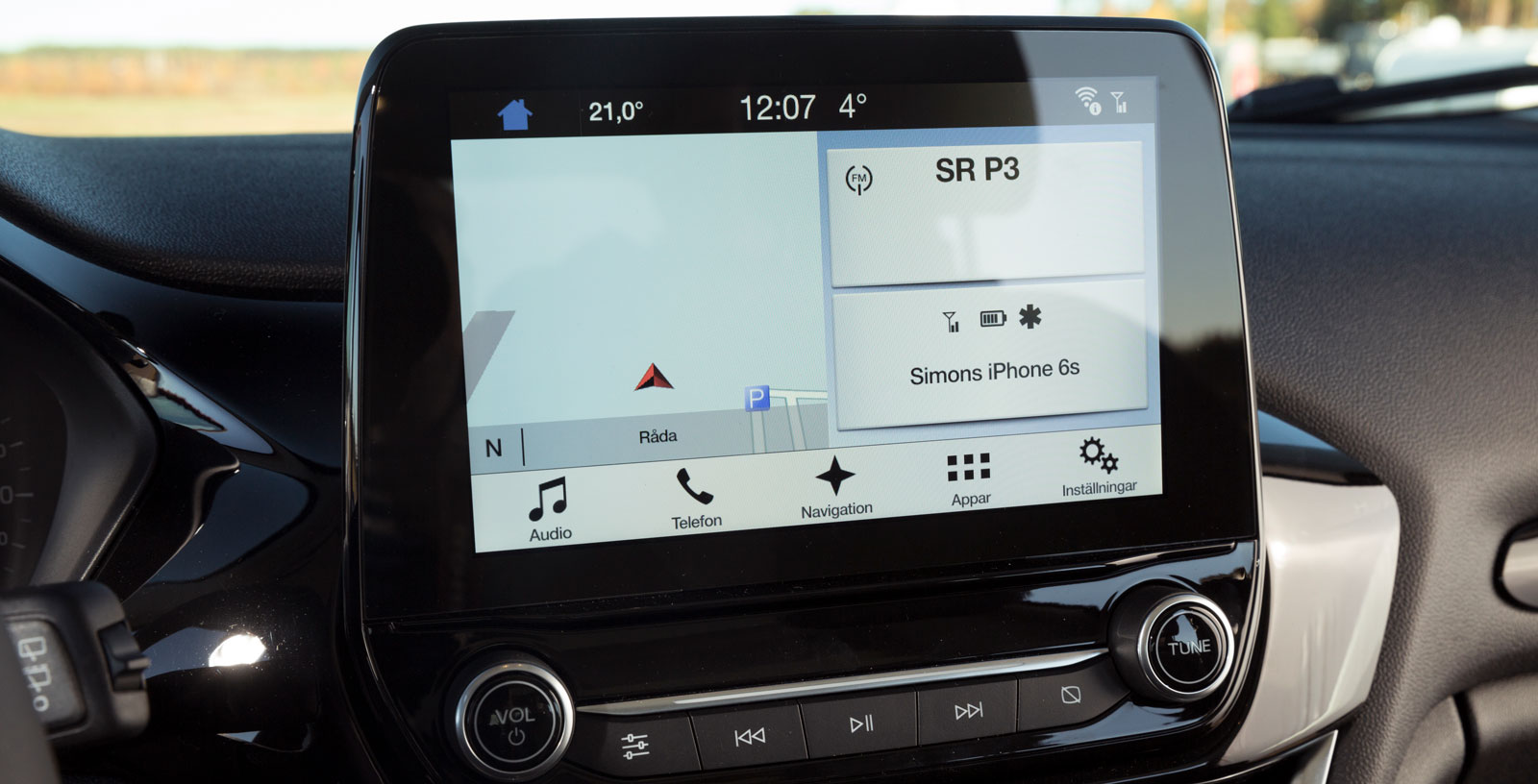 Vår testbil var extrautrustad med Fords Cool & Soundpaket, som innebär större skärm (8 tum) och att navigation ingår. Systemet är lättanvänt och priset är 6 750 kr.