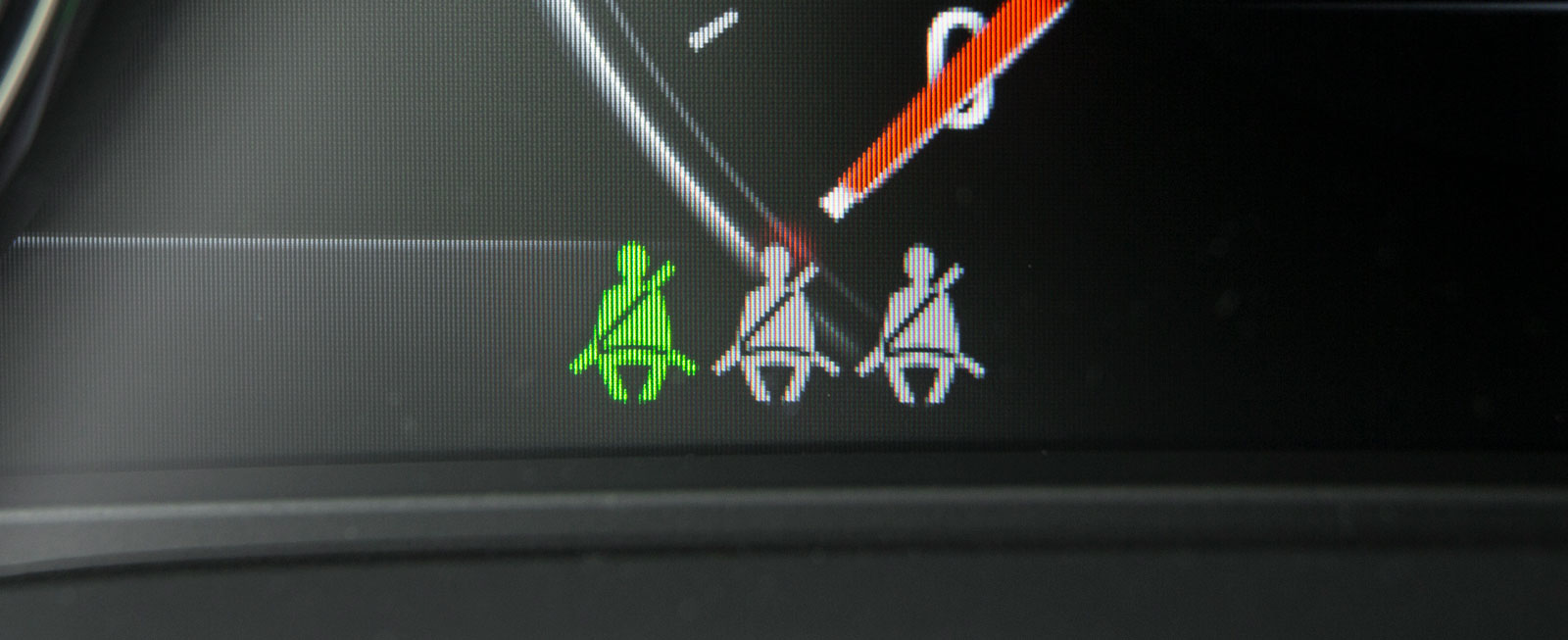 I opel blir det ”grön gubbe” när bältena bak är ordentligt fastsatta.