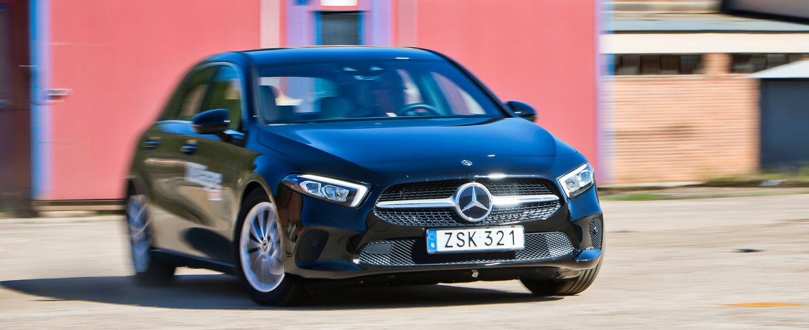 Test: Mercedes A-klass, BMW 1-serie och Honda Civic (2018)