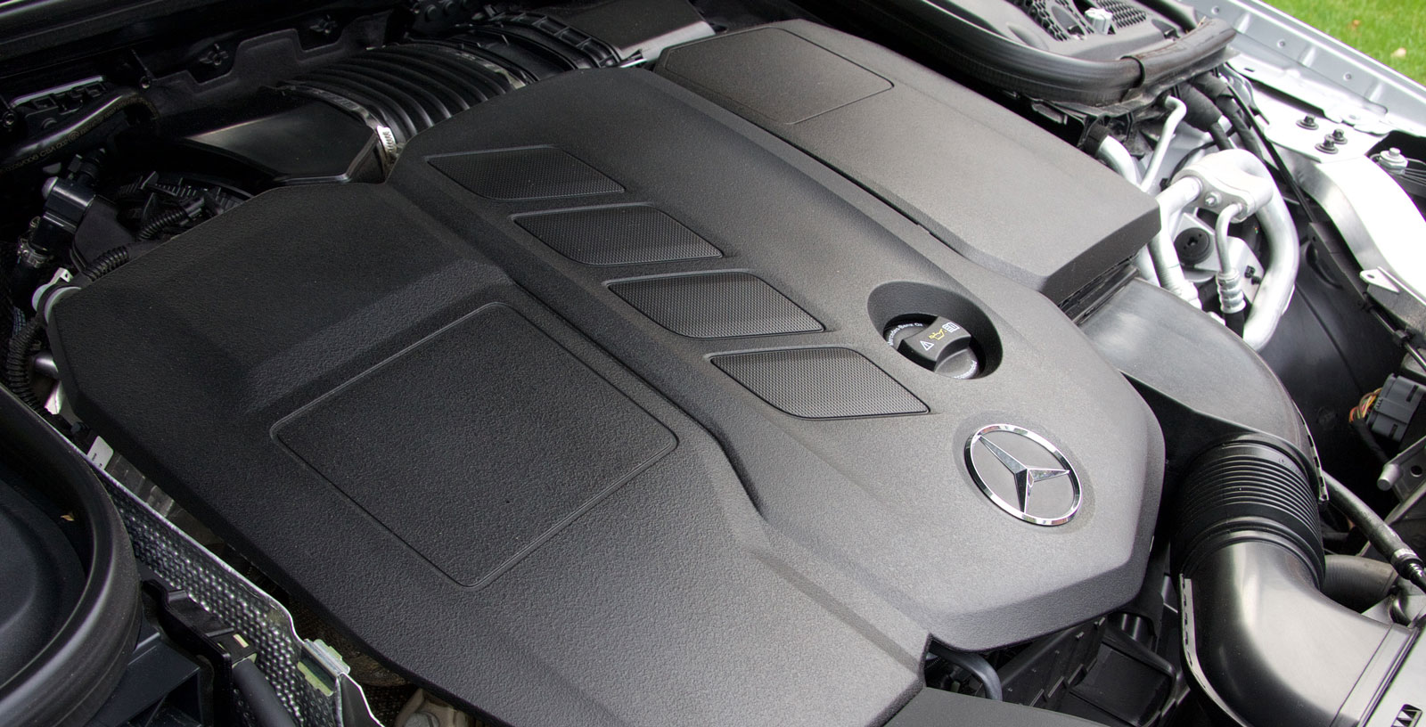 Mercedes har testets bästa motor, en rivig diesel som ger bilen bra fart men som ändå håller igen på förbrukningen.