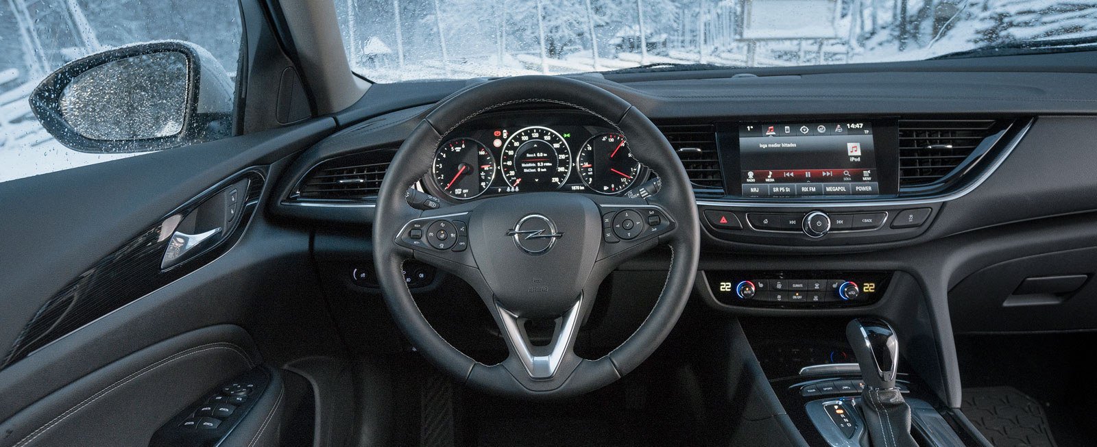 Elegant svängda former, överlag är allting lika tydligt och lättskött som i Audi och VW men klimatreglagen framför växelväljaren är i minsta laget.
