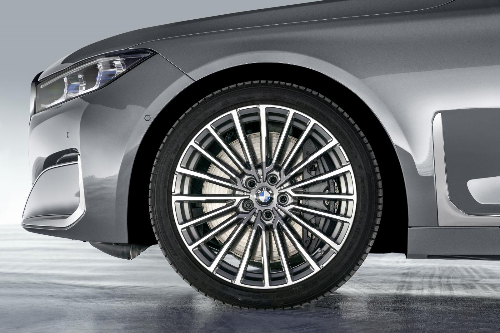 Facelift för 7-serien