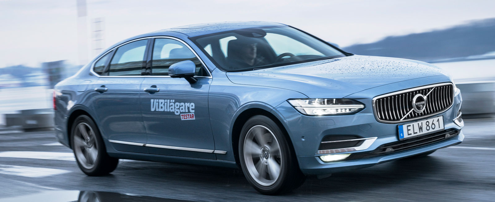 Test: BMW 5-serie, Mercedes E-klass och Volvo S90 (2017)