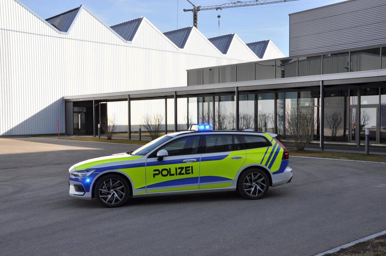 Volvo V60 som polisbil