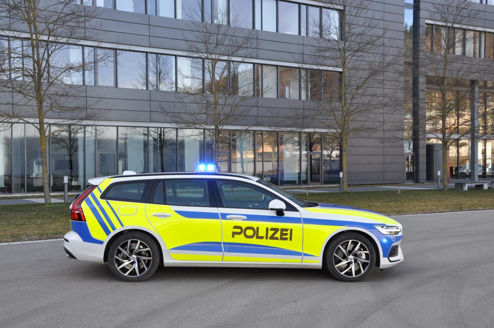 Volvo V60 som polisbil