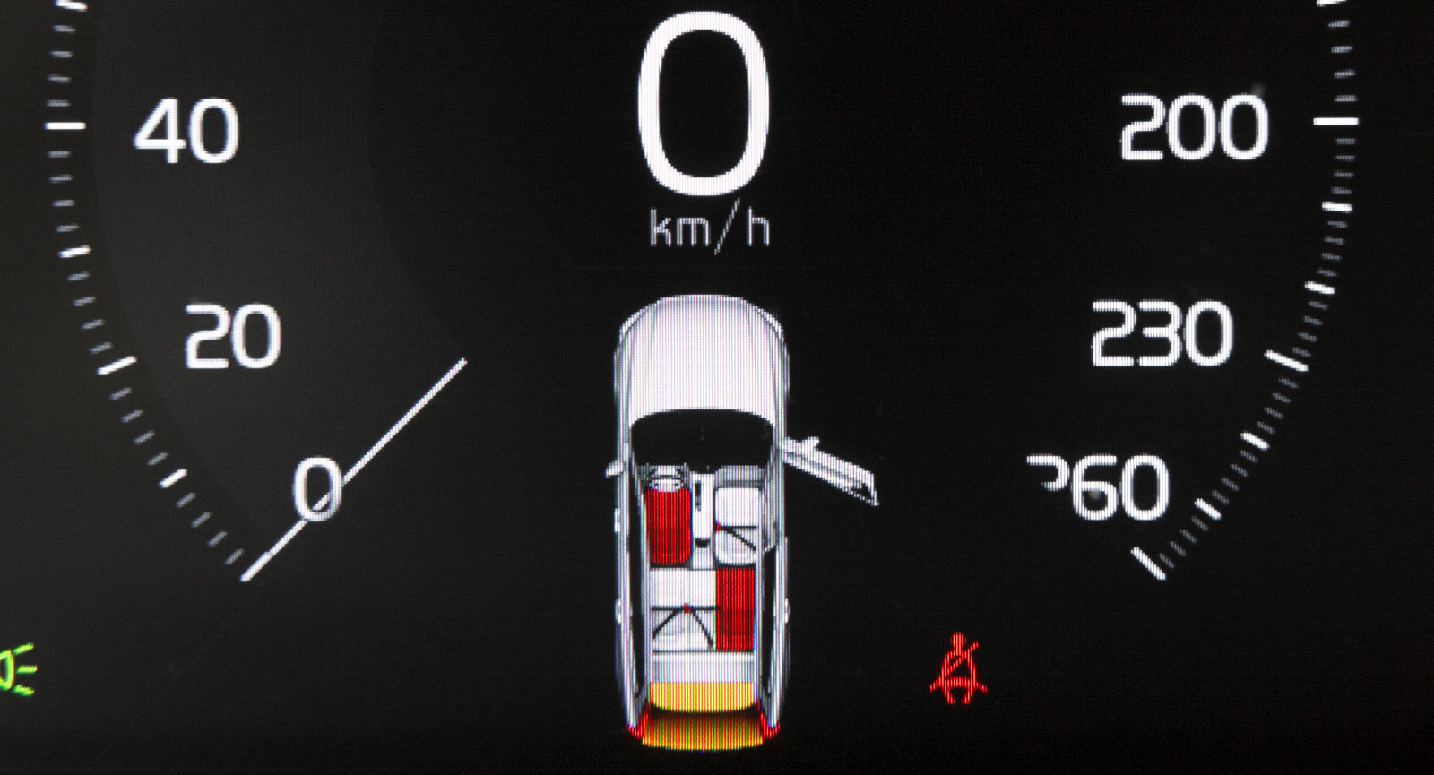 Trots digital instrumentpanel har VW Tiguan små färglösa bältessymboler som försvinner bland all information – Volvo har en tydligare lösning.