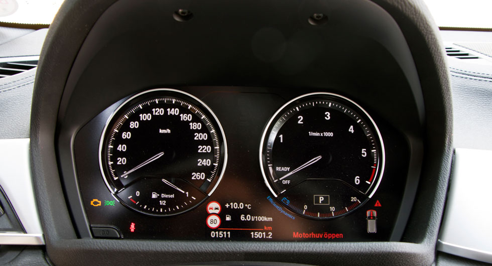Mycket tydligare blir det inte – BMW:s tradition med klar grafik framför föraren håller i sig i X2.