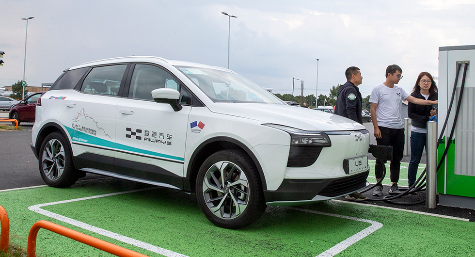 Kinesiska Aiways första skapelse – en elsuv.