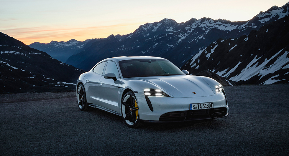 Här är Porsche Taycan