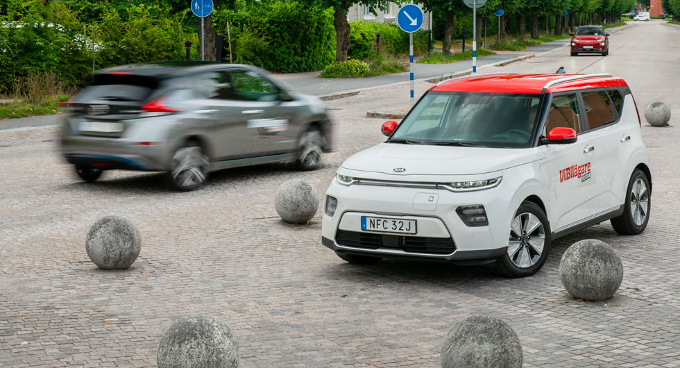 Nya Kia e-Soul och Nissan Leaf finns bara med elmotor. Hyundai Kona finns även med ”fossildrift”.