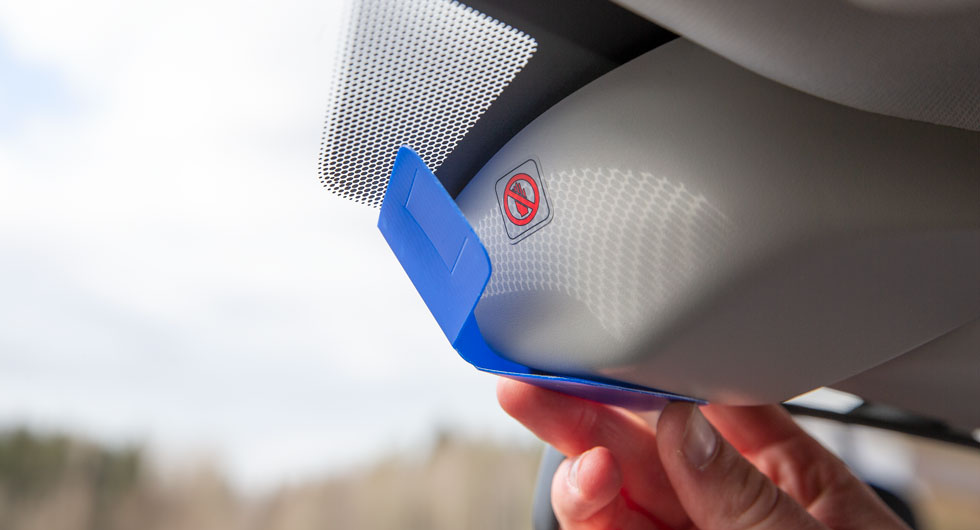 Eyesight-systemet förlitar sig på kamerorna i vindrutans ovankant. Eftersom de är känsliga måste de skyddas med en medföljande plastbit om rutan ska tvättas på insidan.