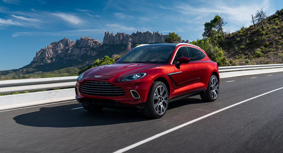 Aston Martin kliver upp i suv-världen med DBX