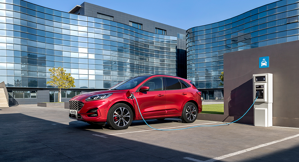 Så mycket kostar Fords laddhybrider
