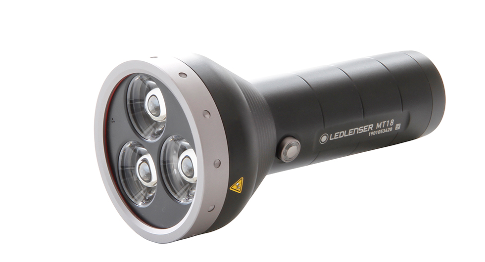 Test: 10 ficklampor med LED