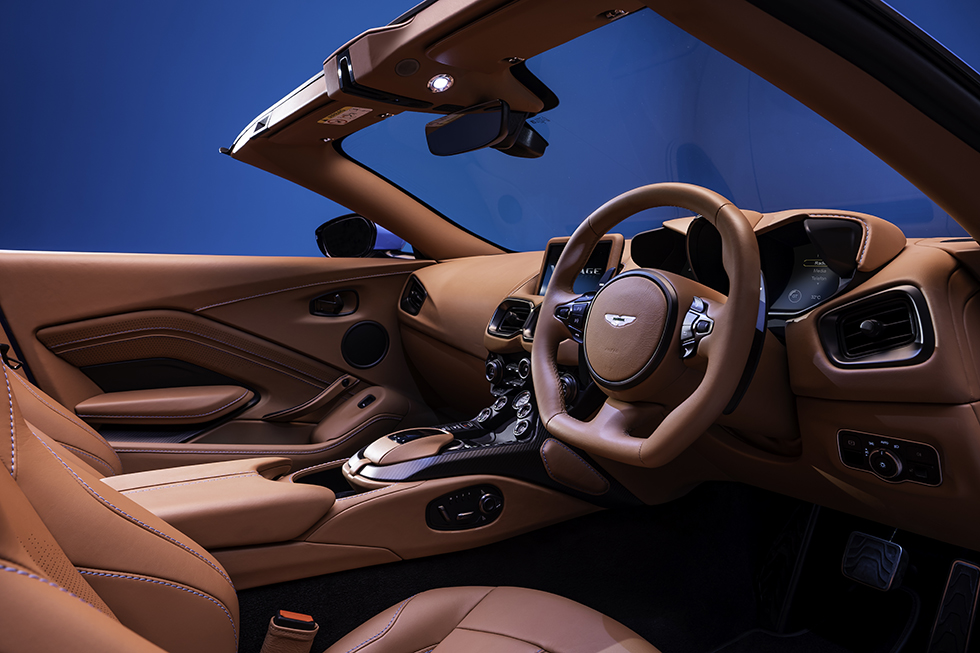 Aston Martin Vantage Roadster kapar taket på rekordtid