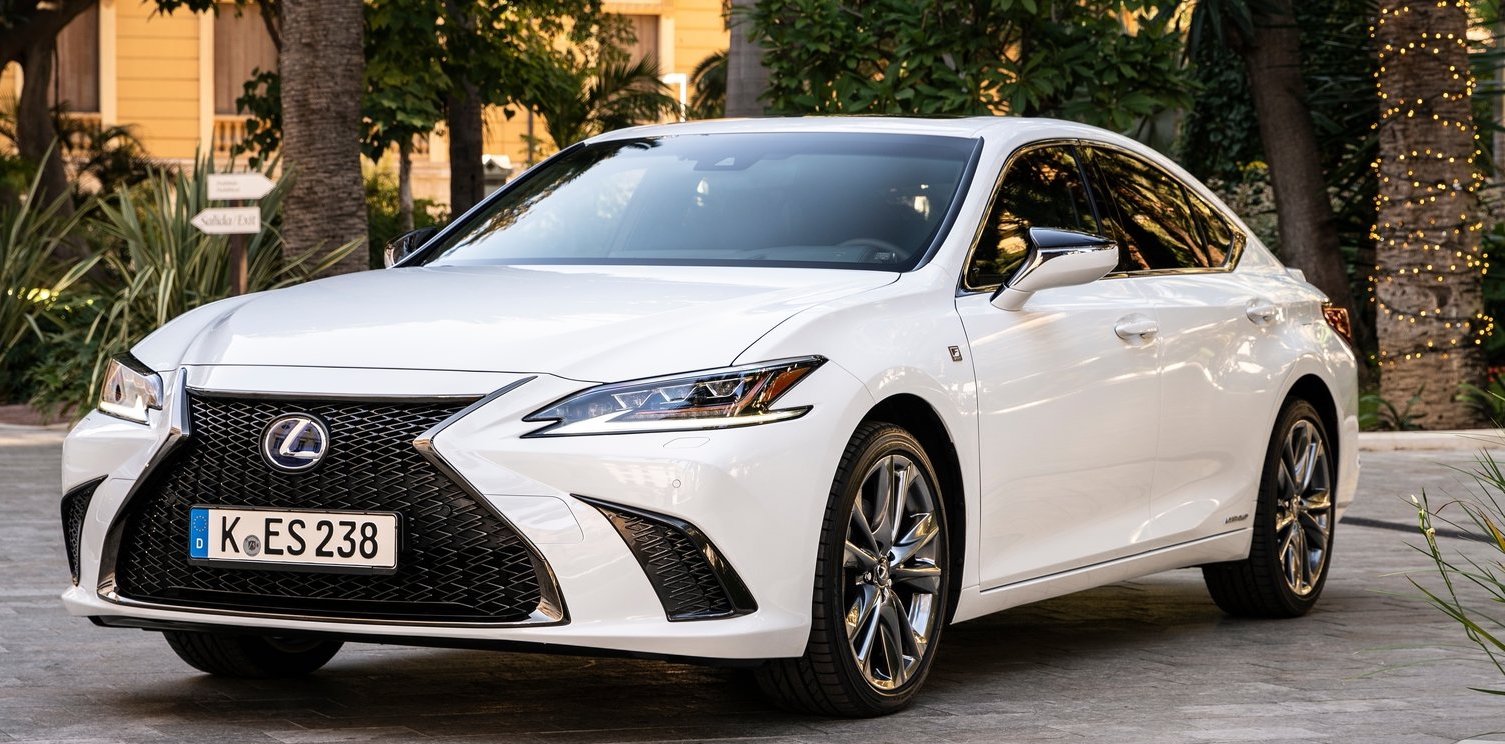 Lexus ES är undersökningens mest pålitliga bil med minst antal fel.