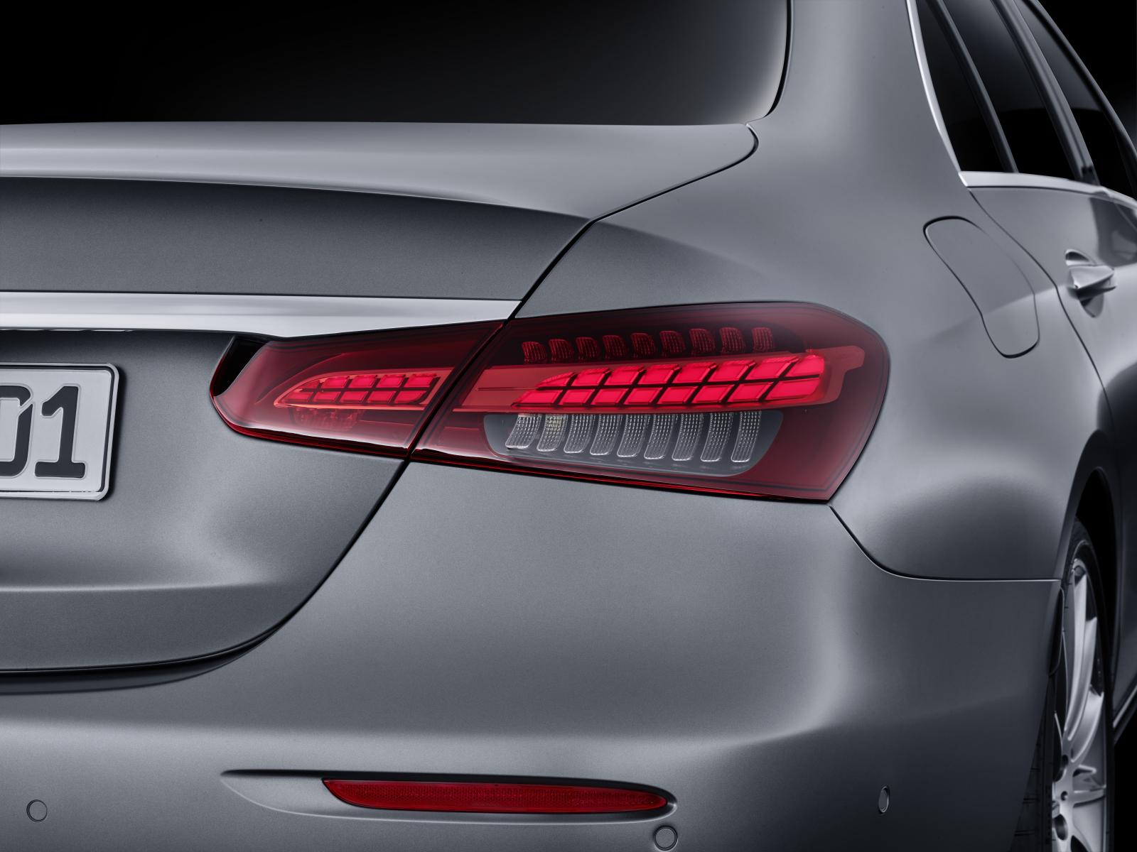 Officiell: Mercedes E-klass uppdateras med nya laddhybrider