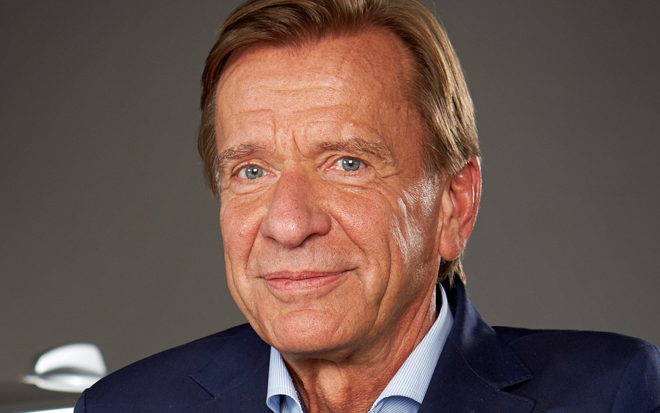 Håkan Samuelsson vill inte ha rabatter på bilar som inte är elektrifierade.
