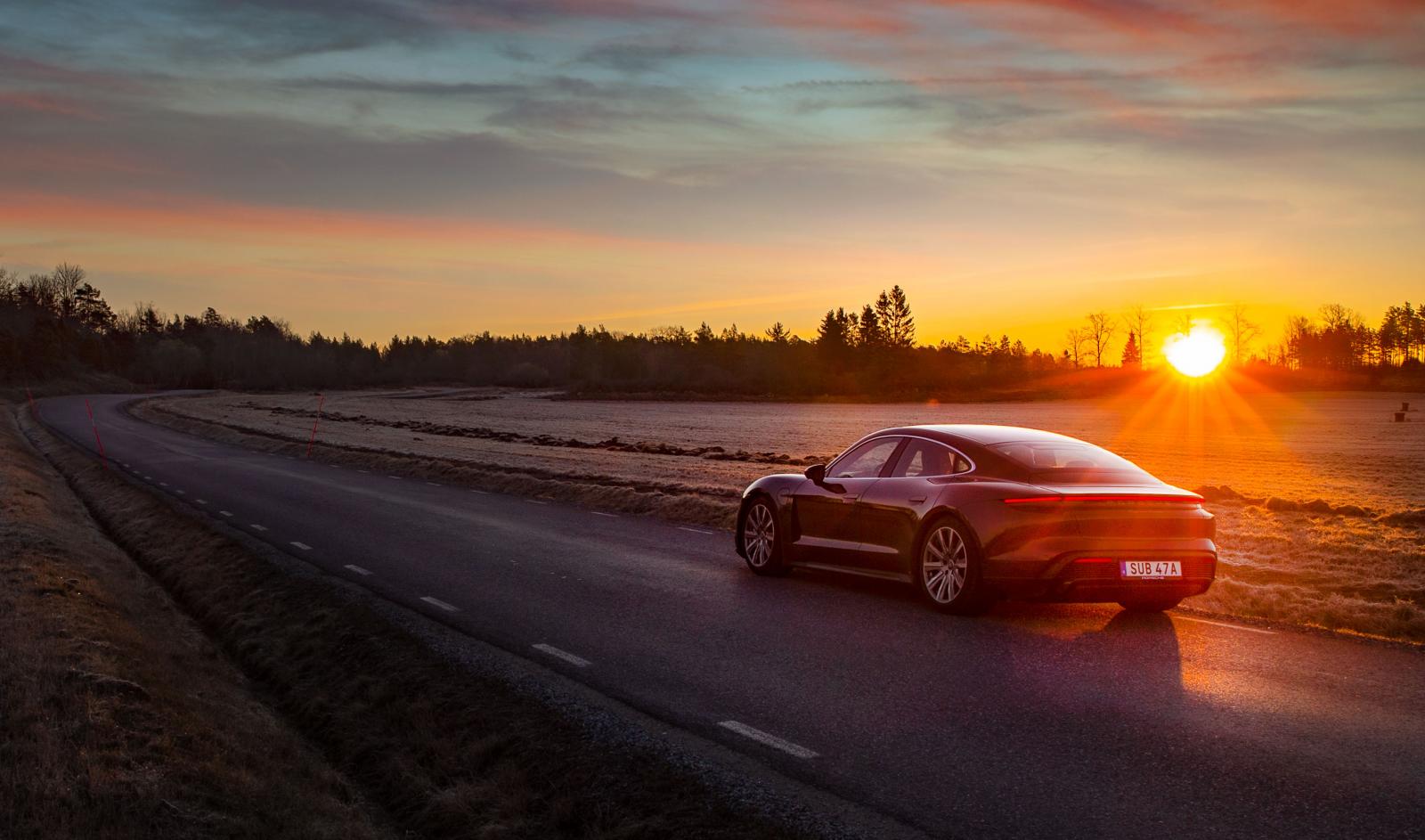 Provkörning: Porsche Taycan Turbo (2020)