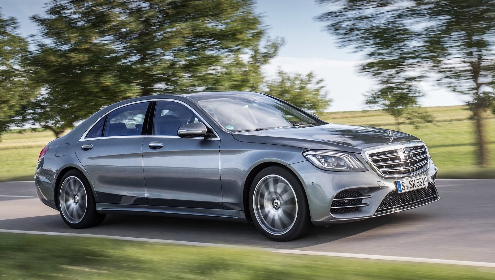 Mercedes S-klass genom tiderna: Spjutspetsbilen snart i ny generation