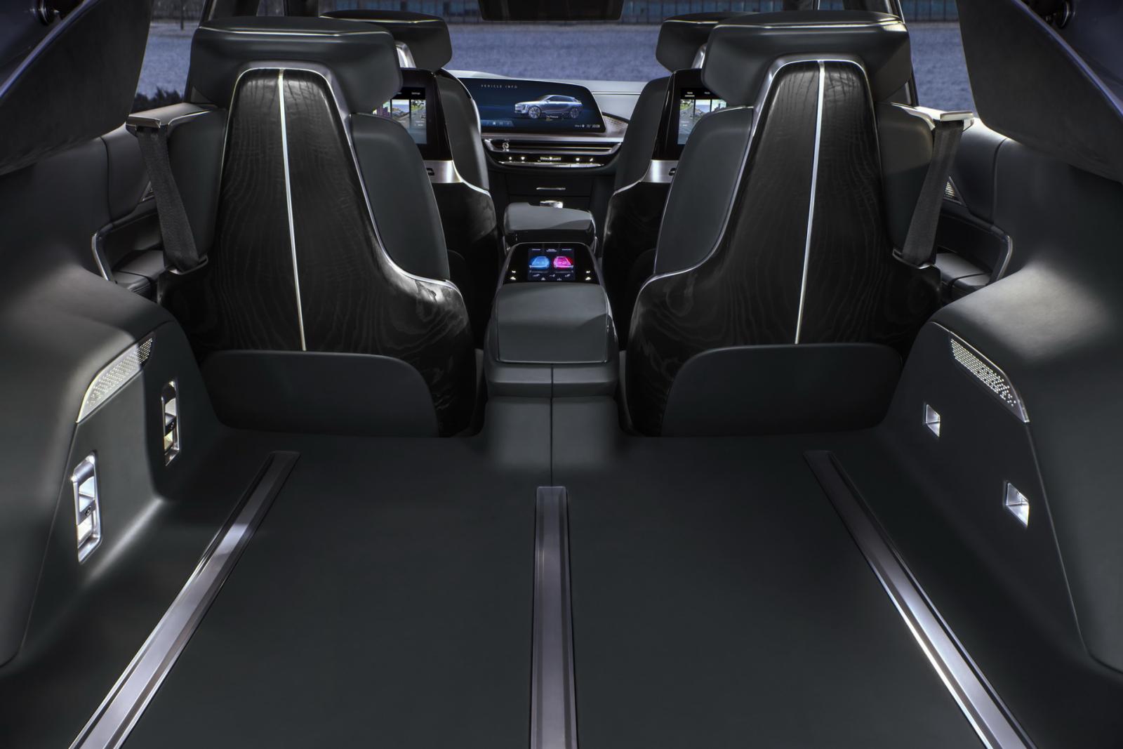 Officiell: Cadillac Lyriq är en ny elsuv med jätteskärm och smart ljudisolering