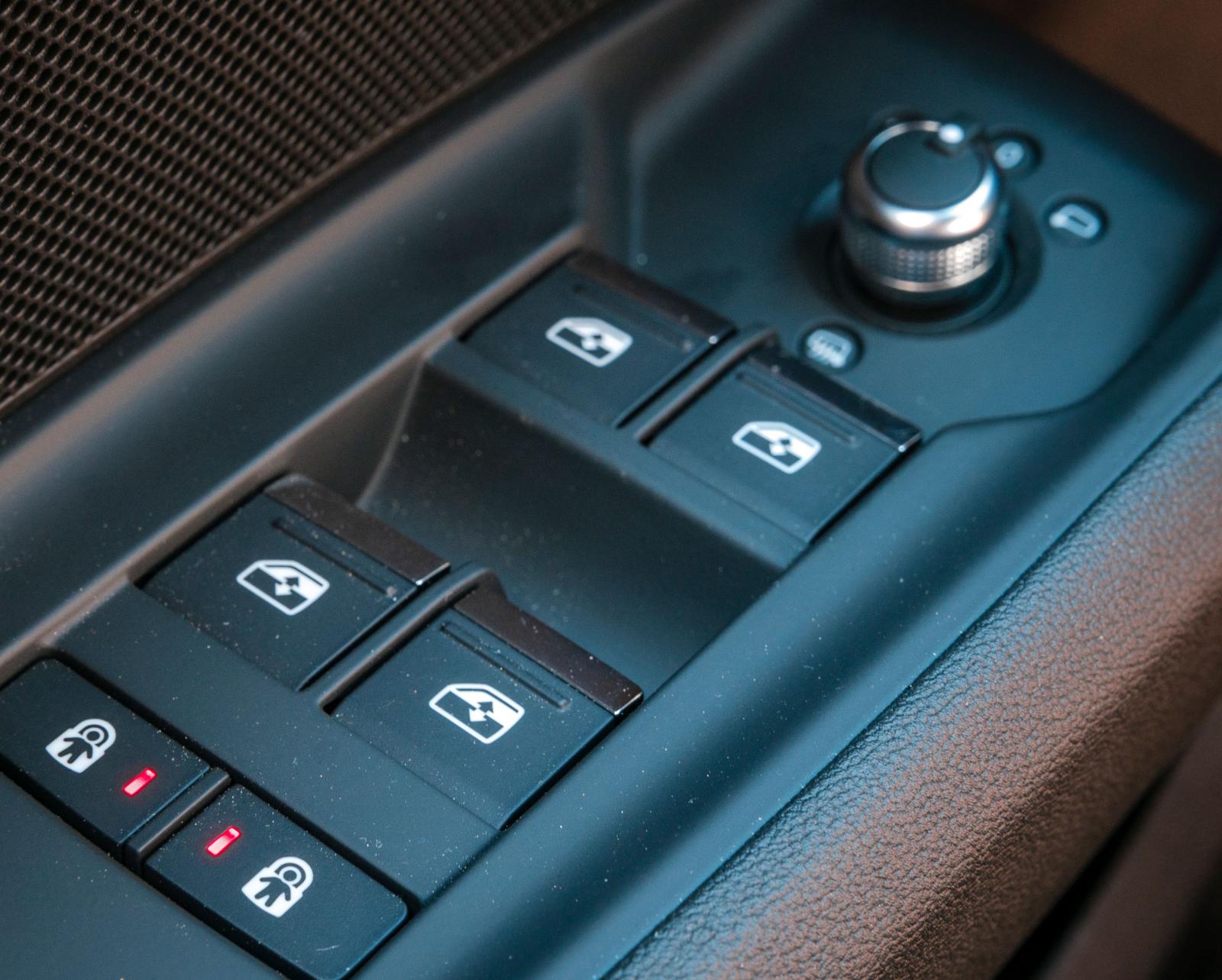 Audi Individuella elektriska barnlås. Storbilsfunktion i golfklassen.