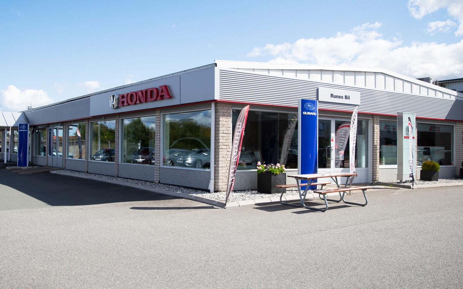 Runes Bil och Hallbergs Bilservice sköter försäljning och service av Honda i Habo.