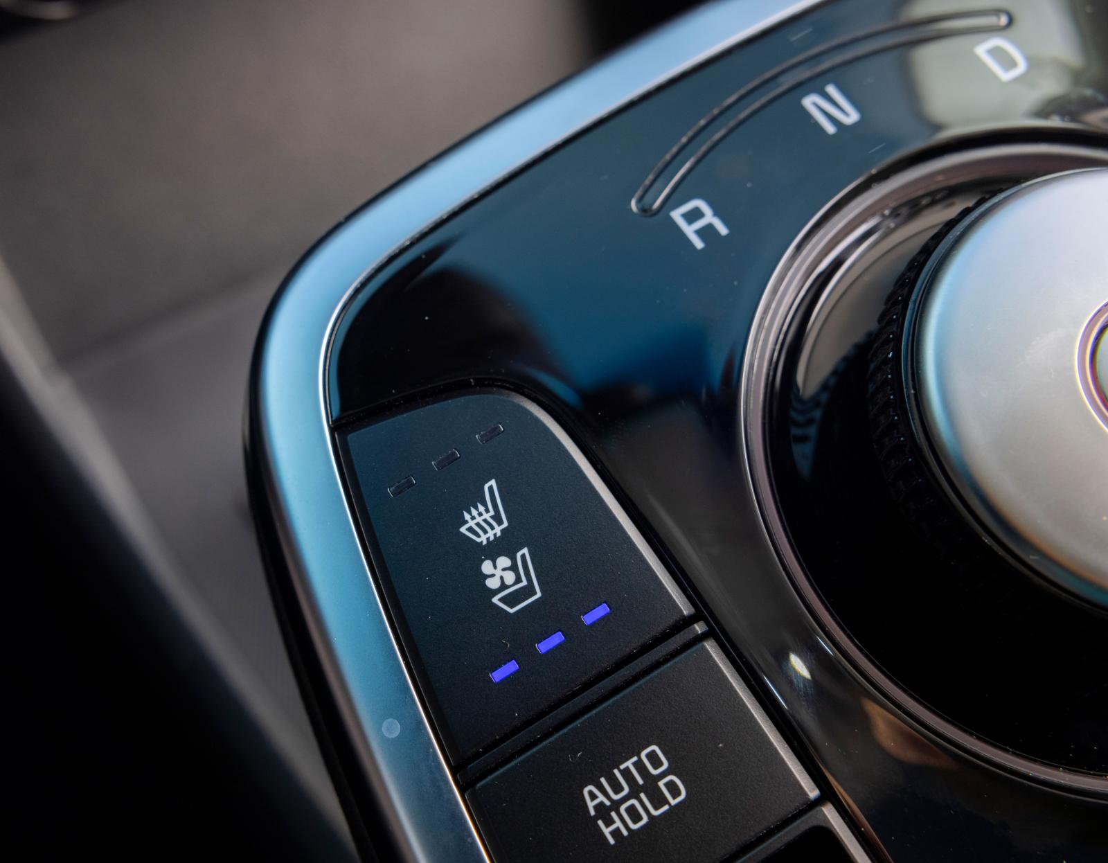 Test: Hyundai Ioniq, Kia e-Niro, Tesla Model 3 och Volkswagen ID.3 (2020)