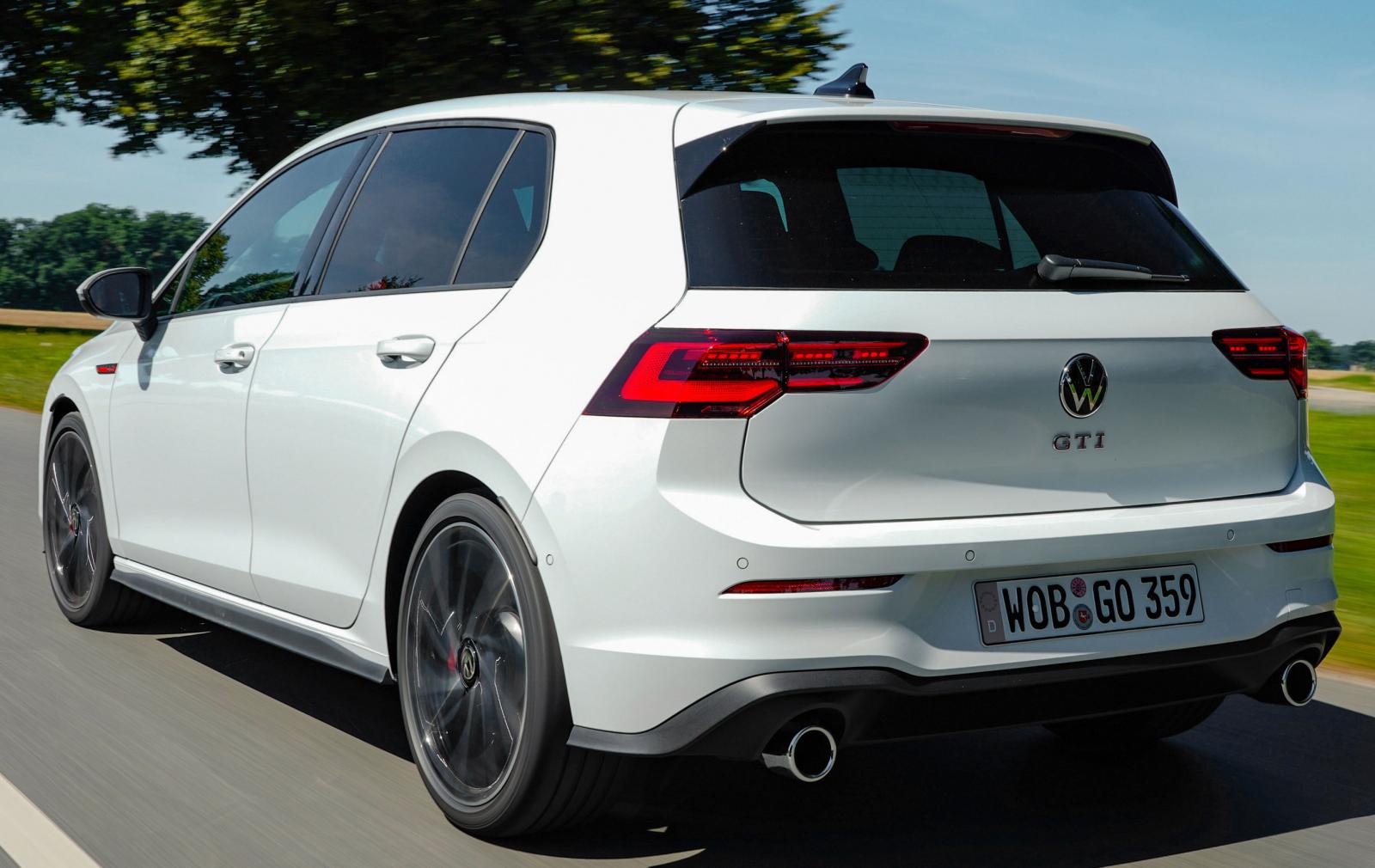 GTI kommer enbart med halvkombikaross. Något kombiutförande är inte planerat.