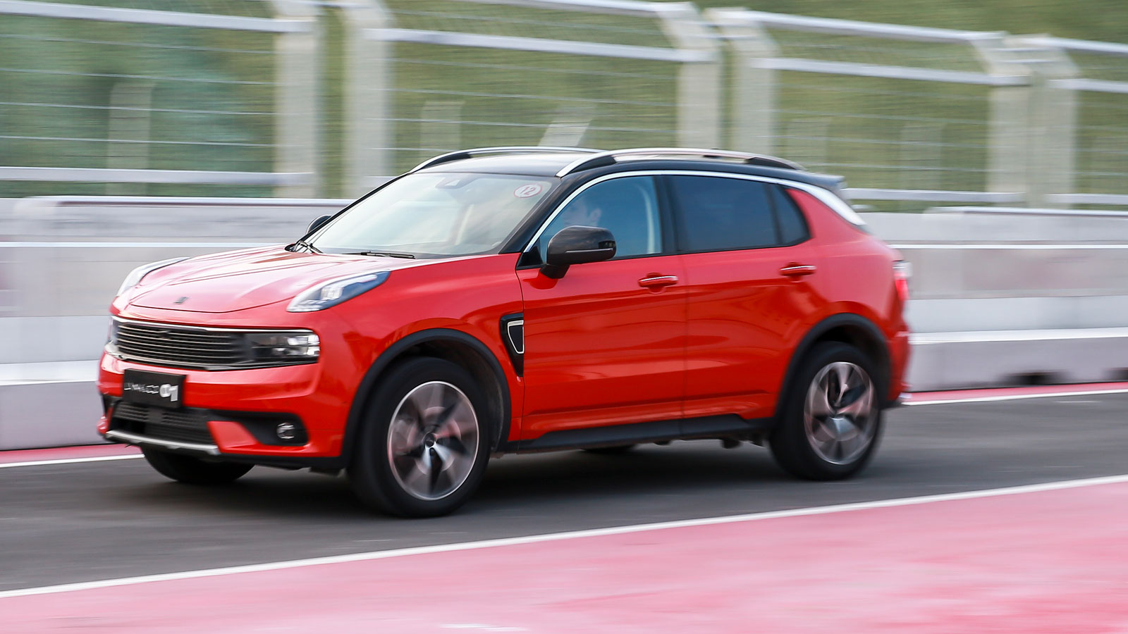 Lynk & Co 01.