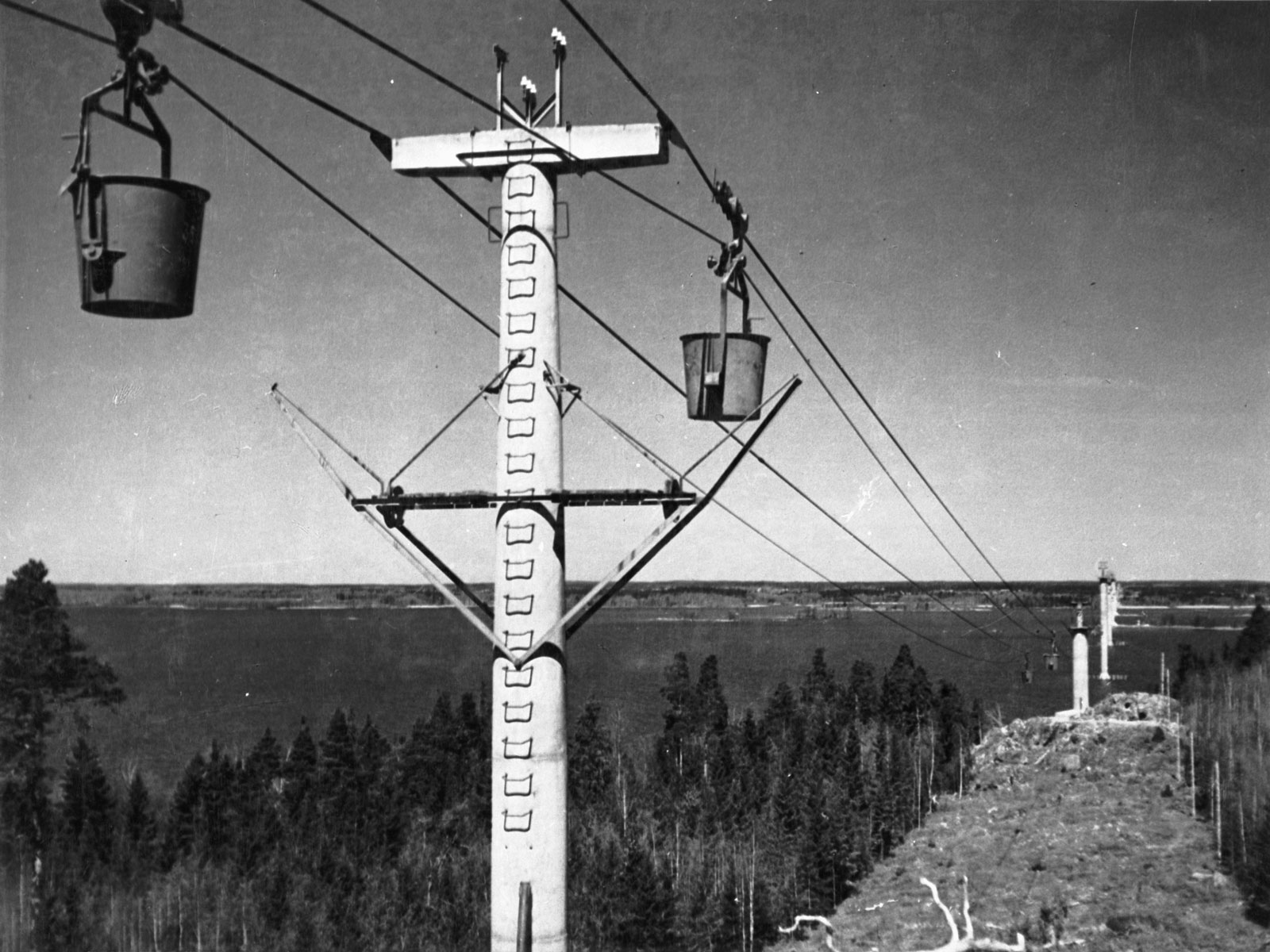 Över Hjälmaren – inget kunde stoppa linbanan!