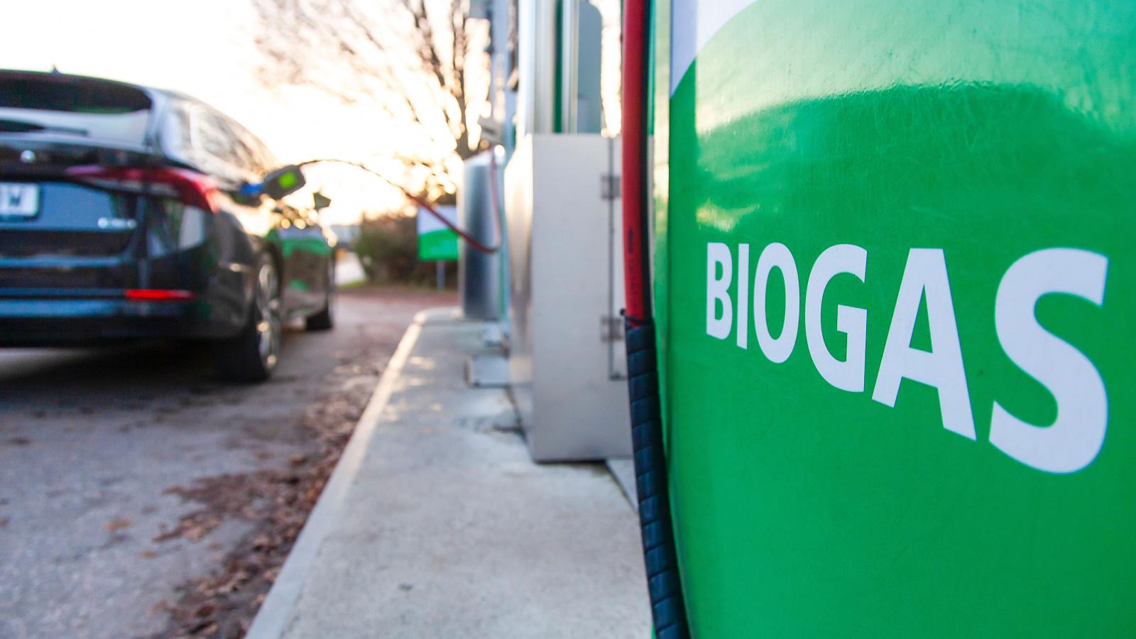 Tankas bilen med biogas blir den näst intill klimatneutral.