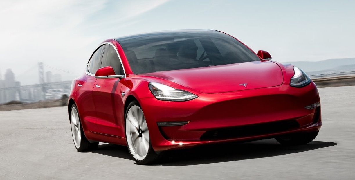 Tesla Model 3 fick nöja sig med en andraplats i Norge förra året, och Volkswagen ID 3 flåsar i nacken.