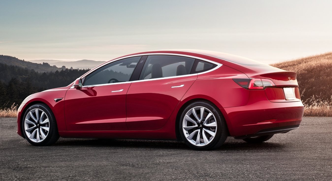 Förra året registrerades 21 procent färre nya Teslabilar än året innan.